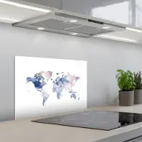 KitchenYeah Spatscherm 60x40 cm - Zelfklevende achterwand Wereldkaart - Aquarel - Pastel - Keuken muurbeschermer - Spatwand fornuis