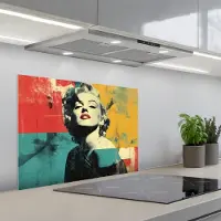 KitchenYeah Spatscherm 70x50 cm - Zelfklevende achterwand Vrouw - Rode lippen - Abstracte kleurvlakken - Popartuistraling - Keuken muurbeschermer - Spatwand fornuis