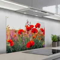KitchenYeah Spatscherm 100x65 cm - Zelfklevende achterwand Klaproos - Bloemen - Rood - Paars - Weide - Keuken muurbeschermer - Spatwand fornuis