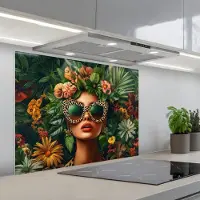 KitchenYeah Spatscherm 90x70 cm - Zelfklevende achterwand Vrouw - Panterprint - Jungle - Natuur - Luxe - Keuken muurbeschermer - Spatwand fornuis
