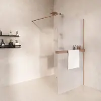 Saniclear Metric inloopdouche 120cm met handdoekhouder en ribbelglas geborsteld koper