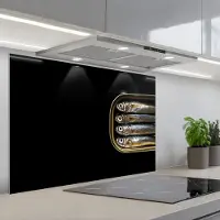 KitchenYeah Spatscherm 80x55 cm - Zelfklevende achterwand Sardines - Blik - Zwart - Vissen - Keuken muurbeschermer - Spatwand fornuis