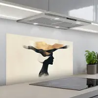 KitchenYeah Spatscherm 100x50 cm - Zelfklevende achterwand Vrouw - Golven - Zwart - Keuken muurbeschermer - Spatwand fornuis