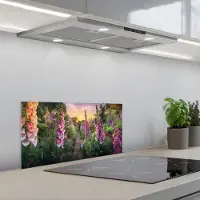KitchenYeah Spatscherm 70x30 cm - Zelfklevende achterwand Vingerhoedskruid - Bloemen - Tuin - Keuken muurbeschermer - Spatwand fornuis