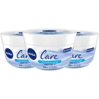 Nivea Care Bodycrème - Crème Voor gezicht, handen en lichaam - 24 uur lang intensieve voeding - Voordeelverpakking: 3 x 200 ml