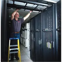 APC Kabelpaneel - Zwart - Frame, paneel voor kabelbeheer - 2U hoogte