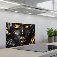 KitchenYeah Spatscherm 60x40 cm - Zelfklevende achterwand Vrouw - Goud - Natuur - Portret - Modern - Keuken muurbeschermer - Spatwand fornuis
