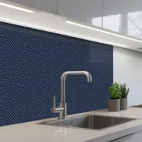 KitchenYeah Keuken achterwand 80x60 cm - Spatscherm zelfklevend Zwart - Blauw - Patroon - Strepen - Muurbeschermer - Spatwand fornuis