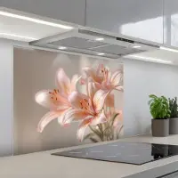 KitchenYeah Spatscherm 90x70 cm - Zelfklevende achterwand Lelies - Meeldraden - Roze - Wazig - Keuken muurbeschermer - Spatwand fornuis