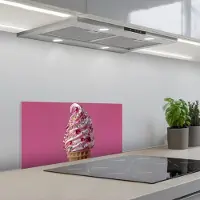KitchenYeah Spatscherm 70x30 cm - Zelfklevende achterwand Softijs - Edelstenen - Roze - Hoorntje - Keuken muurbeschermer - Spatwand fornuis