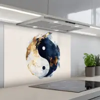 KitchenYeah Spatscherm 80x55 cm - Zelfklevende achterwand Yin Yang - Abstract - Zwart - Wit - Goud - Keuken muurbeschermer - Spatwand fornuis