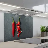 KitchenYeah Spatscherm 90x70 cm - Zelfklevende achterwand Peper - Rood - Specerijen - Grijs - Groen - Keuken muurbeschermer - Spatwand fornuis