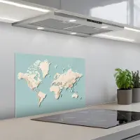 KitchenYeah Spatscherm 60x45 cm - Zelfklevende achterwand Wereldkaart - Beige - Blauw - Keuken muurbeschermer - Spatwand fornuis