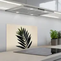 KitchenYeah Spatscherm 60x40 cm - Zelfklevende achterwand Palmblad - Donkere bladen - Subtiel - Keuken muurbeschermer - Spatwand fornuis