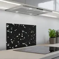 KitchenYeah Spatscherm 60x40 cm - Zelfklevende achterwand Terrazzo - Zwart - Grijs - Wit - Keuken muurbeschermer - Spatwand fornuis