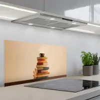 KitchenYeah Spatscherm 90x45 cm - Zelfklevende achterwand Boeken - Toren - Koffie - Beige - Keuken muurbeschermer - Spatwand fornuis