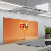 KitchenYeah Spatscherm 100x50 cm - Zelfklevende achterwand Drank - Oranje - Glitter - Disco - Keuken muurbeschermer - Spatwand fornuis