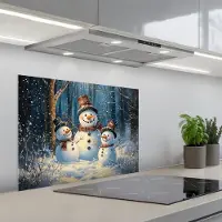 KitchenYeah Spatscherm 70x55 cm - Zelfklevende achterwand Sneeuwpop - Sneeuw - Winter - Bos - Keuken muurbeschermer - Spatwand fornuis