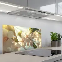 KitchenYeah Spatscherm 90x45 cm - Zelfklevende achterwand Bloesems - Wit - Zonnestralen - Bloemblaadjes - Keuken muurbeschermer - Spatwand fornuis