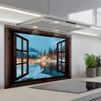 KitchenYeah Spatscherm 80x55 cm - Zelfklevende achterwand Doorkijk - Winter - Landschap - Natuur - Huis - Bergen - Keuken muurbeschermer - Spatwand fornuis
