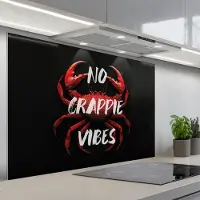 KitchenYeah Spatscherm 120x80 cm - Zelfklevende achterwand Krab - Rood - Tekst - Zwart - Keuken muurbeschermer - Spatwand fornuis