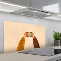 KitchenYeah Spatscherm 100x50 cm - Zelfklevende achterwand Illustratie - Mokken - Proosten - Bruin - Keuken muurbeschermer - Spatwand fornuis
