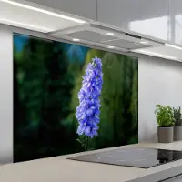KitchenYeah Spatscherm 100x75 cm - Zelfklevende achterwand Bloemen - Blauw - Dennenboom - Keuken muurbeschermer - Spatwand fornuis