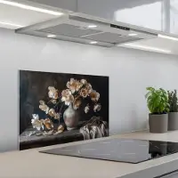 KitchenYeah Spatscherm 60x40 cm - Zelfklevende achterwand Bloemen - Vaas - Kunst - Stilleven - Keuken muurbeschermer - Spatwand fornuis