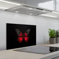 KitchenYeah Spatscherm 60x40 cm - Zelfklevende achterwand Vlinder - Rood - Contrast - Keuken muurbeschermer - Spatwand fornuis