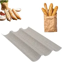 King Hoff KH-1970 - Perforeerde Baguettevorm - Bakblik met 3 Gleuven - Voor Knapperige Stokbroden - 38 x 24,5 cm - Stokbroodvorm - Ovenrek