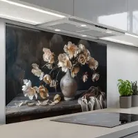 KitchenYeah Spatscherm 120x80 cm - Zelfklevende achterwand Bloemen - Vaas - Kunst - Stilleven - Keuken muurbeschermer - Spatwand fornuis