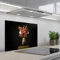 KitchenYeah Spatscherm 70x50 cm - Zelfklevende achterwand Exotisch - Boeket - Vaas - Goud - Keuken muurbeschermer - Spatwand fornuis