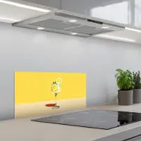 KitchenYeah Spatscherm 60x30 cm - Zelfklevende achterwand Wijnglas - Citroen - Geel - Minimalistisch - Keuken muurbeschermer - Spatwand fornuis