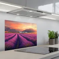 KitchenYeah Spatscherm 70x50 cm - Zelfklevende achterwand Lavendelveld - Quote - Zonsondergang - Keuken muurbeschermer - Spatwand fornuis