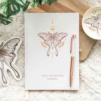 Something Different - Luna Moth Daily Reflection and Clear Quartz Crystal Pen Notitieboek - Multicolours