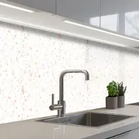 KitchenYeah Keuken achterwand 500x80 cm - Spatscherm zelfklevend Terrazzo - Patroon - Wit - Perzik - Muurbeschermer - Spatwand fornuis