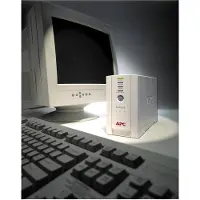 APC Back-UPS BK500EI UPS van (500VA / 300W, off-line UPS, 4x IEC320 C13-uitgang)