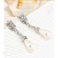 Charme Bijoux Oorbellen zilverkleur met druppel parels | Oorbellen | Parels | Chique | Feest