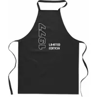Mijncadeautje Limited Edition 1977 - keukenschort - kookschort - BBQ schort - 100% katoen - leeftijd - geboortejaar - verjaardag en feest - cadeau - kado - unisex - zwart