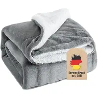 Intirilife zachte sherpa knuffeldeken in grijs - pluizige warme deken als bankdeken indoor outdoor extra zacht