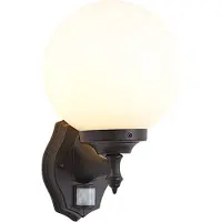 QAZQA Klassieke buiten wandlamp zwart met opaal glas IP44 met bewegingssensor - Champs