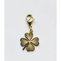 Yehwang luxe bedel klaver goud - charm clover - stainless steel - waterproof - klavertje vier - karbijnhaak - luxe cadeau