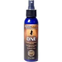 MusicNomad MN103 Guitar ONE All-in-One Cleaner, Polish en Wax 120ml