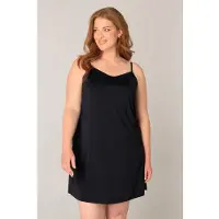 Base Level Curvy onderjurk Yanira met verstelbare bandjes zwart female | Maat: 48