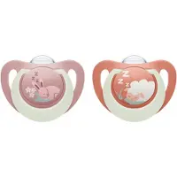 Nuk First Choice Fopspeen – Siliconen – Lichtgevend in het Donker – 2 Stuks- rood 0-6 maanden