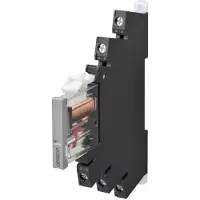 Omron 6mm Slim Spdt Relais 24Vdc 6A Met Socket - G2Rv8226C