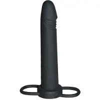 Ouch! – Siliconen Strap-on voor Dubbel Plezier met Cockring en Testikel Ring - Zwart