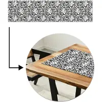 MuchoWow Tafelloper 200x50 cm - Tafelmat vinyl Bloemen - Patroon - Zwart - Wit - Tafeldecoratie - Tafelversiering - Keuken decoratie - Tafel versiering
