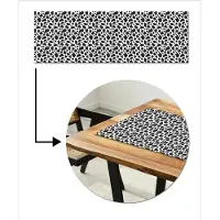 MuchoWow Tafelloper 150x50 cm - Tafelmat vinyl Koe - Vlekken - Patroon - Zwart - Tafeldecoratie - Tafelversiering - Keuken decoratie - Tafel versiering