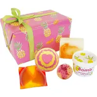 Bomb Cosmetics - Totally Tropical - Gift Pack - Handgegoten Zeep - Badbruisballen